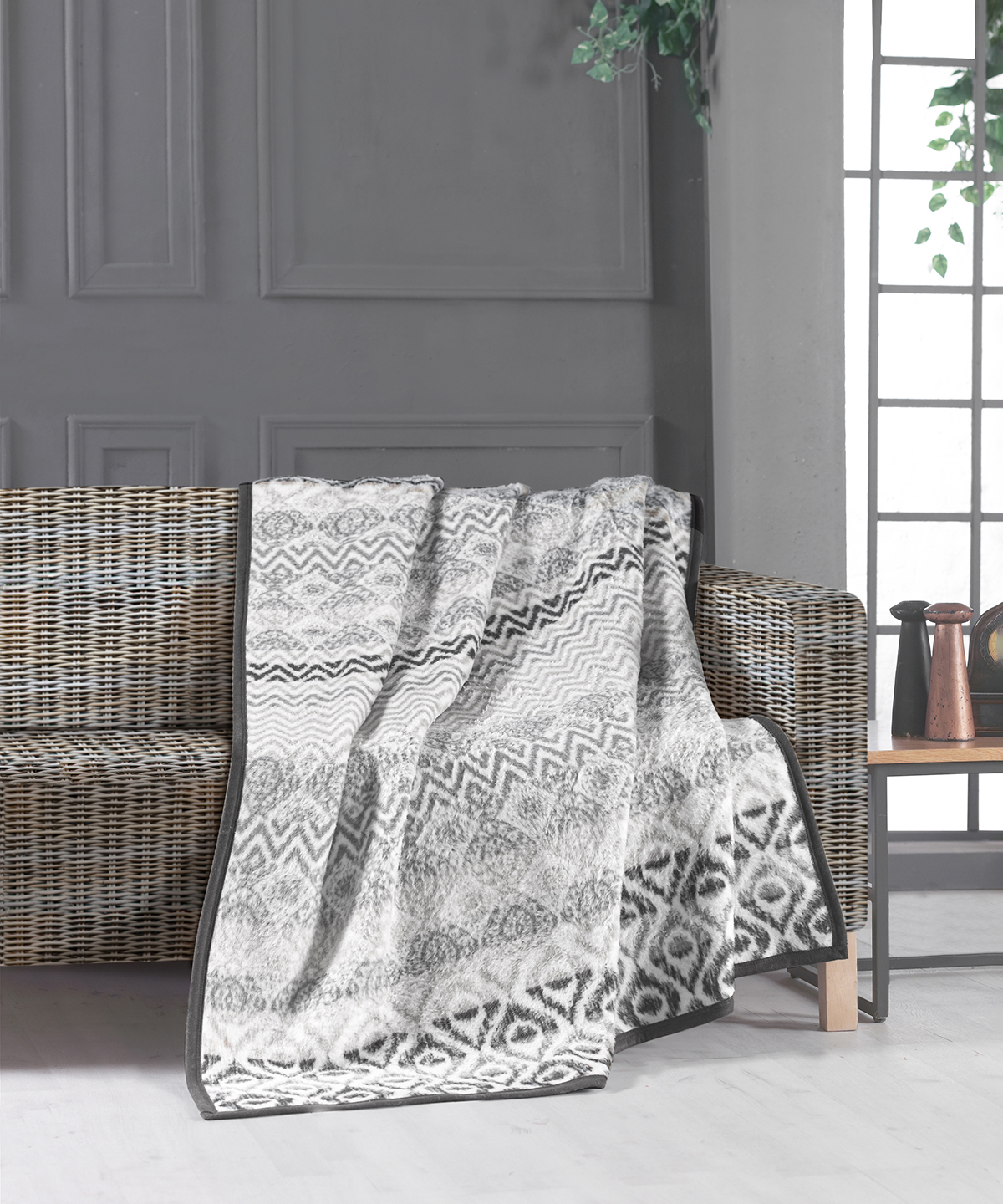 Large au-nat luxury blanket