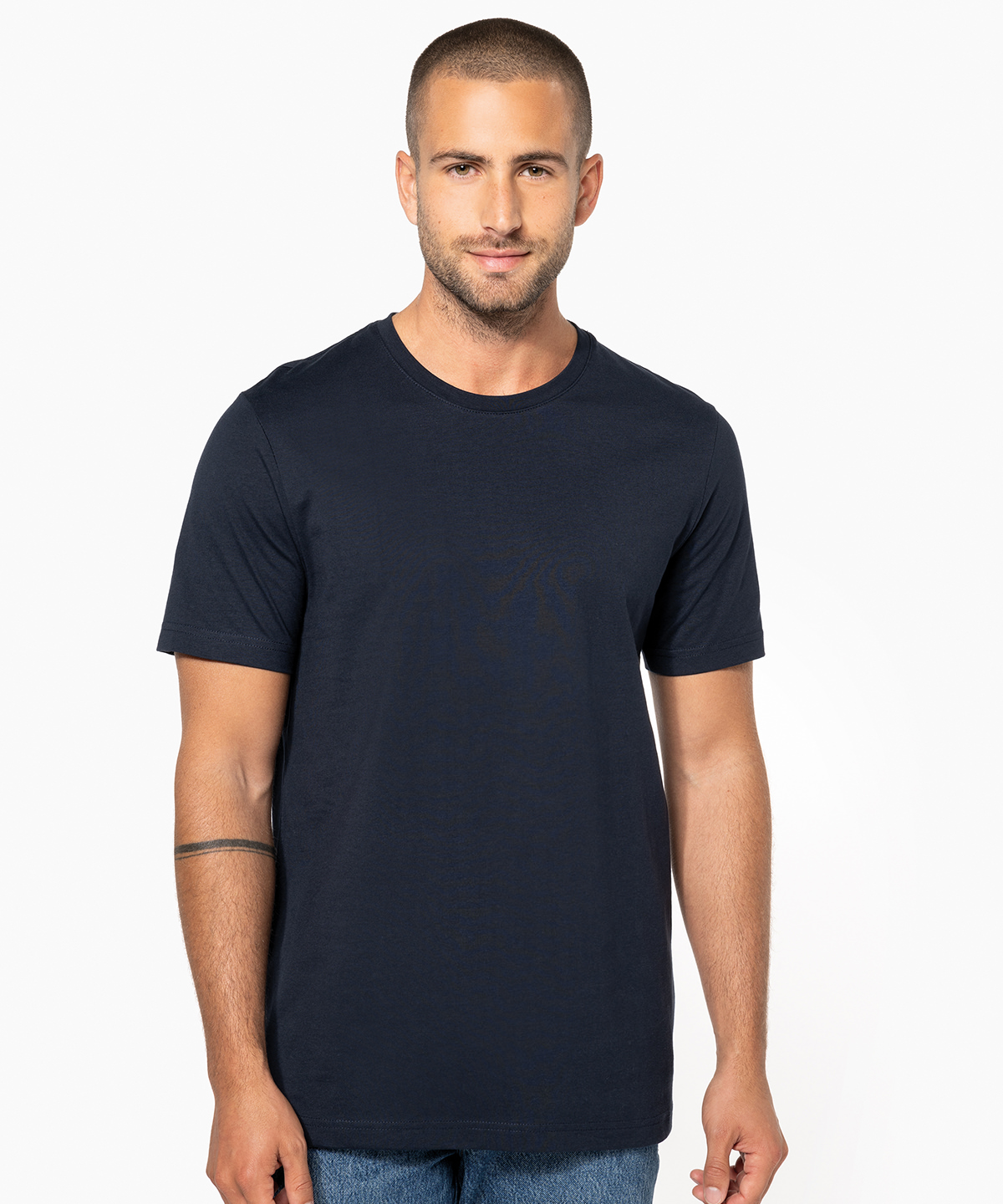 Short-sleeved crew neck t-shirt