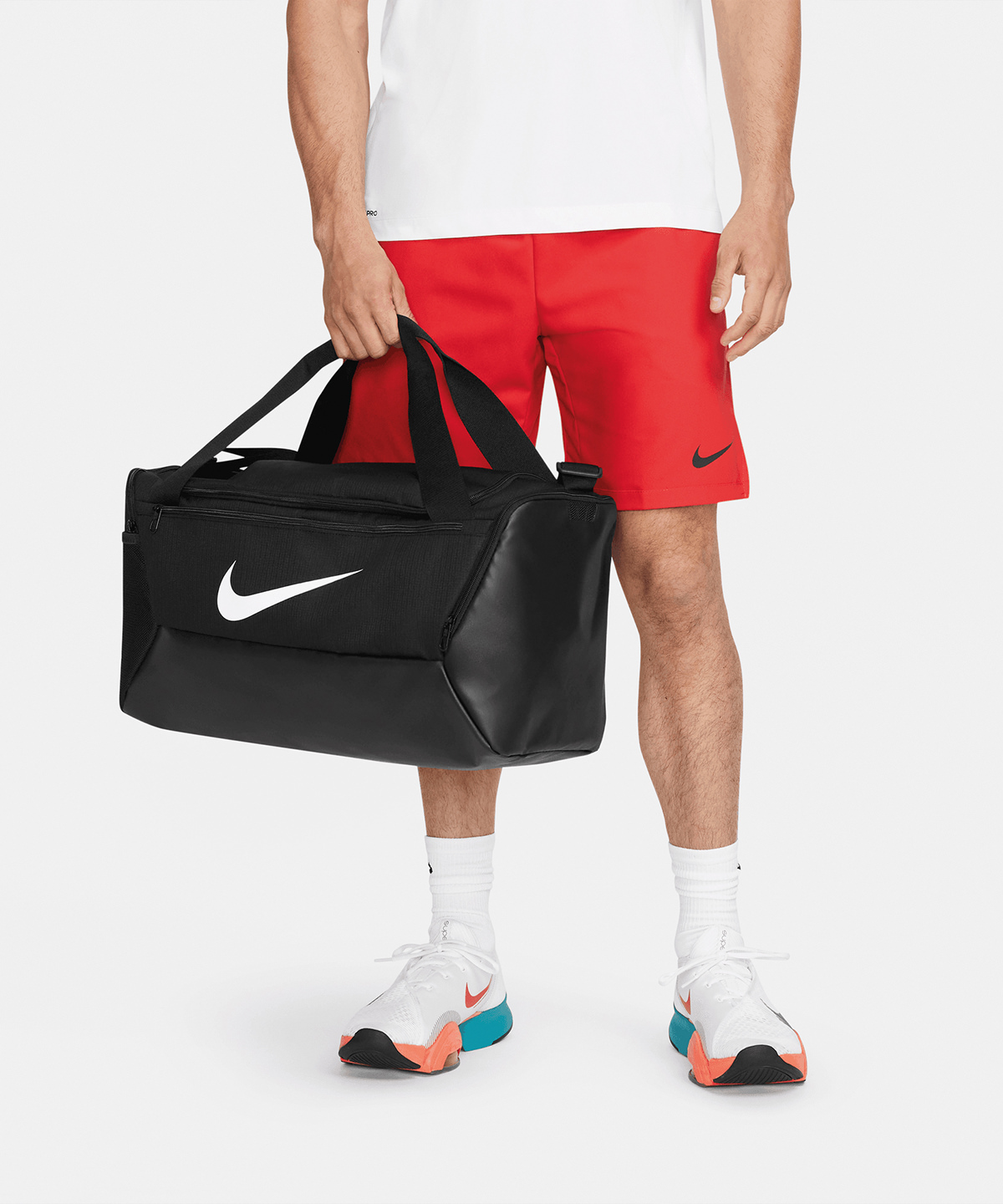 Nike brasilia small duffle 9.5 (41l)