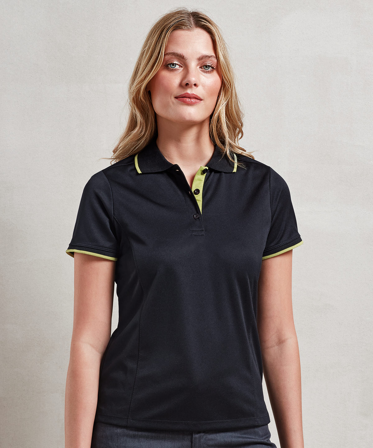 Women's contrast coolchecker® polo