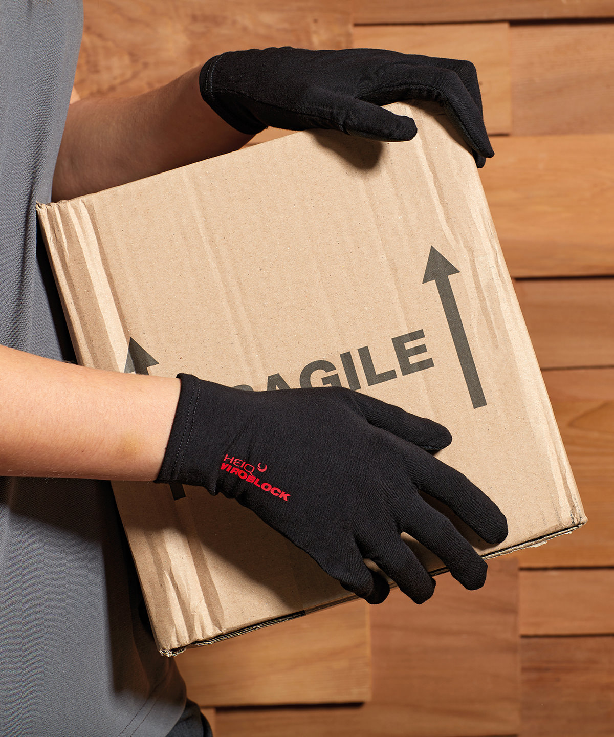Touch gloves, powered by heiq viroblock (one pair)