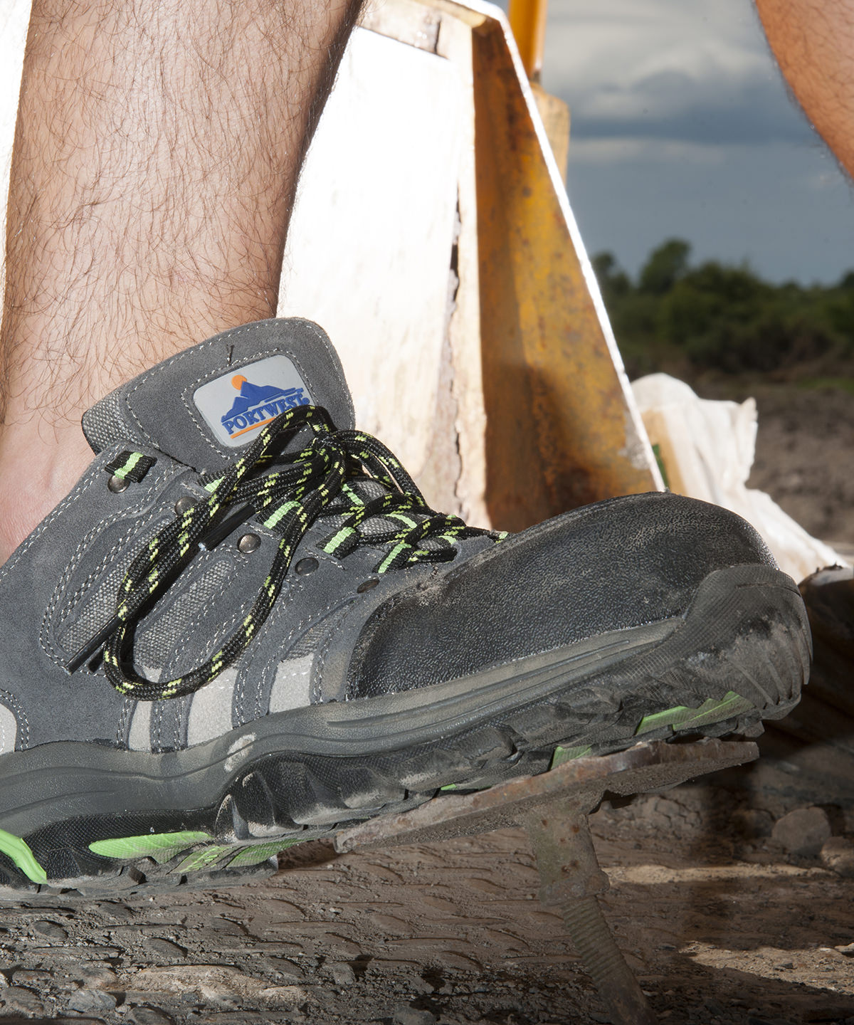 Steelite™ loire low cut trainer s1p hro (fw36)