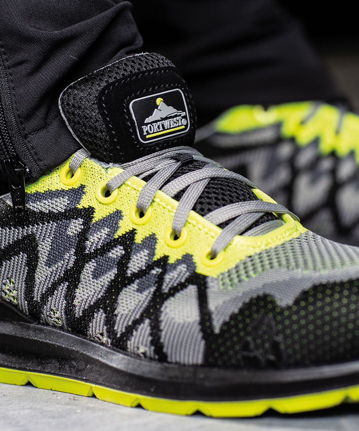 Portwest composite lite eco safety trainers (fc08)