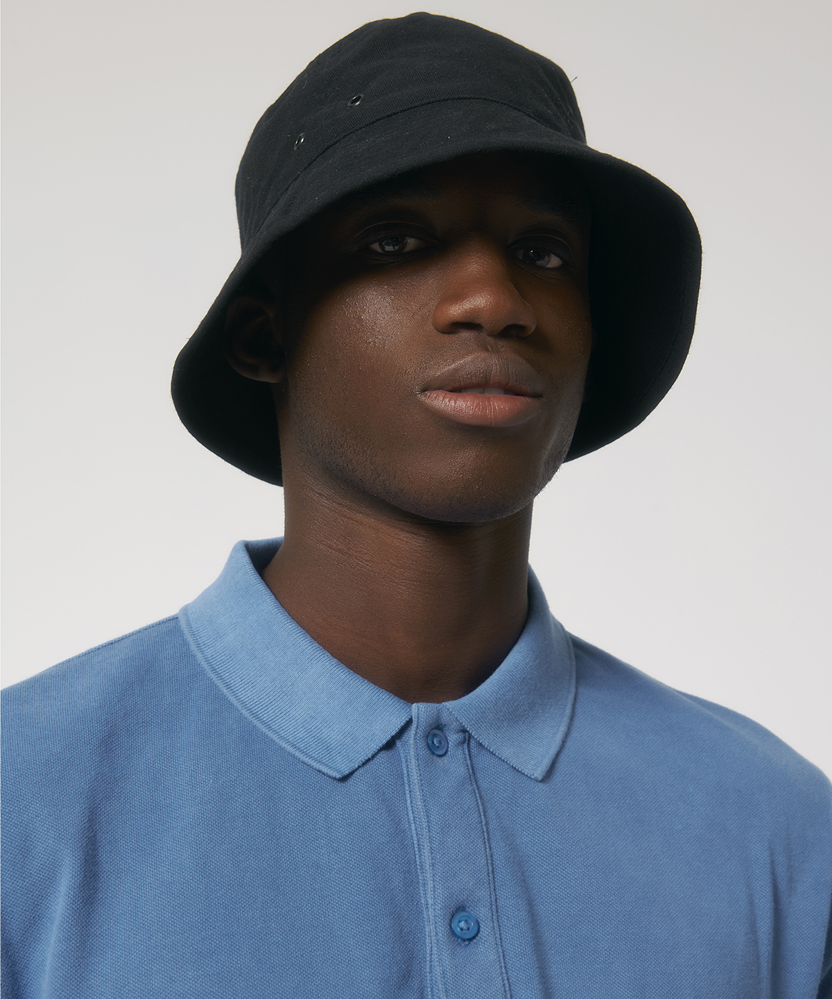 Bucket hat with metal eyelets (stau893)